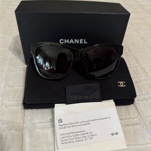 CHANEL Black Sunglasses